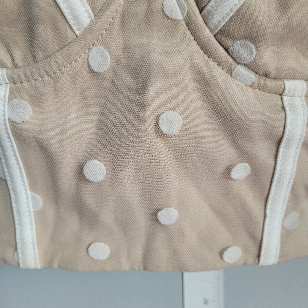 Away Beige Polka Dot Top - Picture 6 of 8